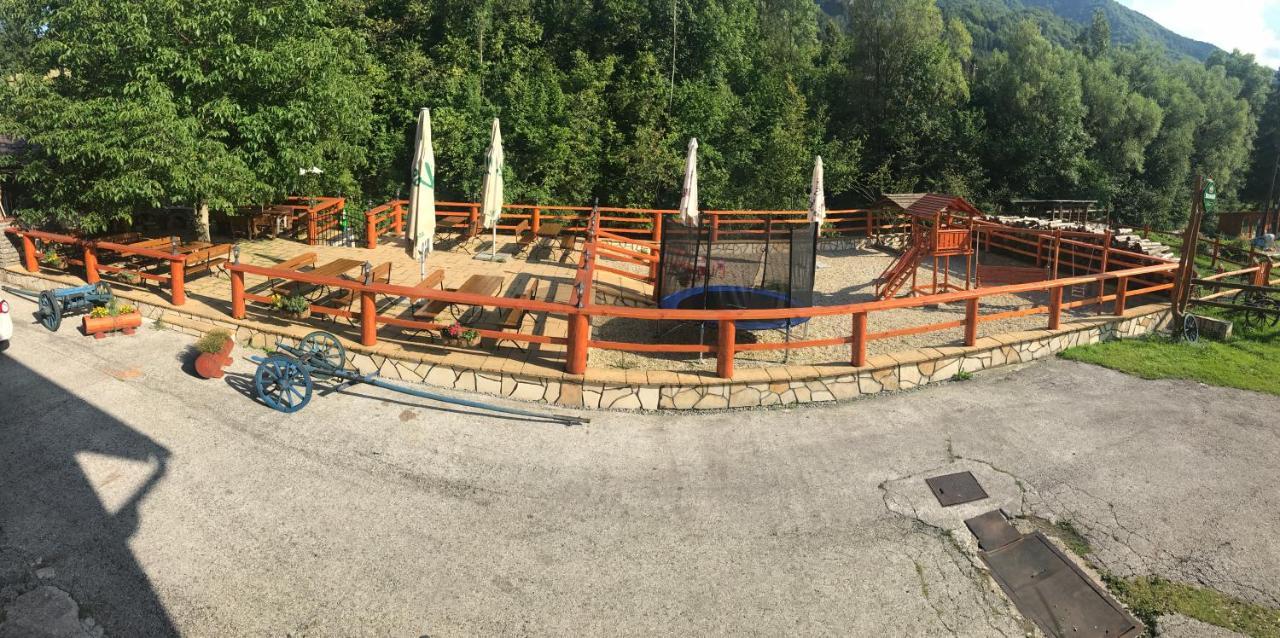 Penzion Zbojnik Terchová Esterno foto